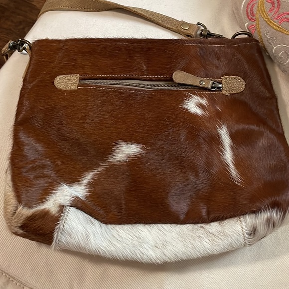 Myra crossbody bag new without tags - Picture 2 of 3